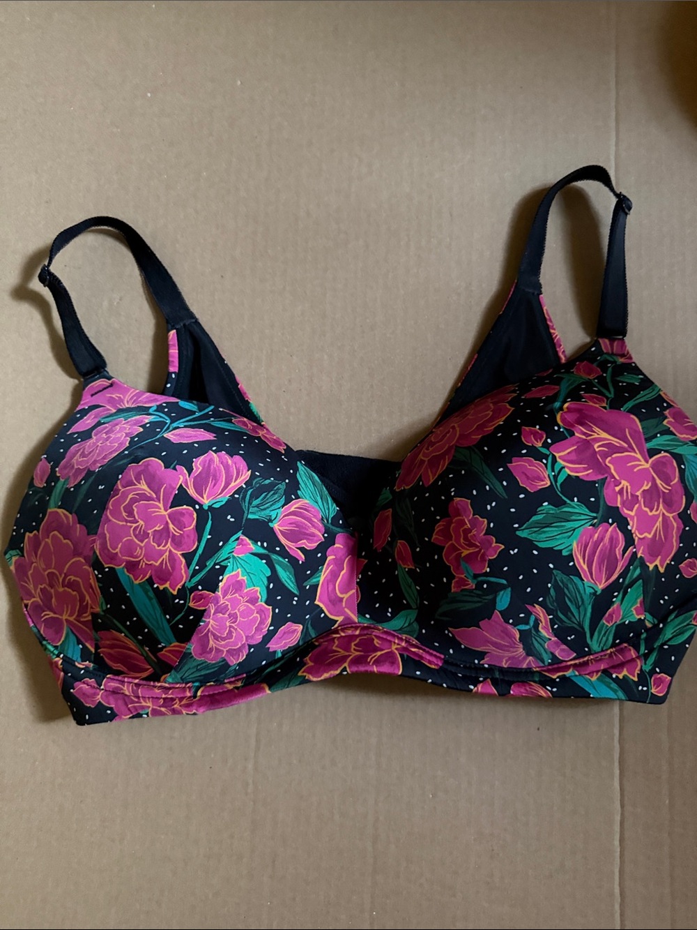 TORRID Floral Print Support Bra in Black and Pink EUC
